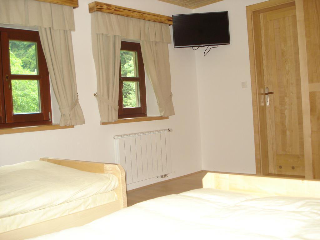 Farmstay Hisa Pecovnik Luče Buitenkant foto